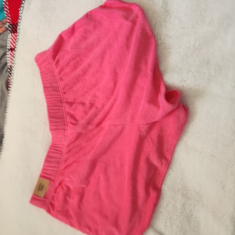 Shorts - Picture 4 of 4
